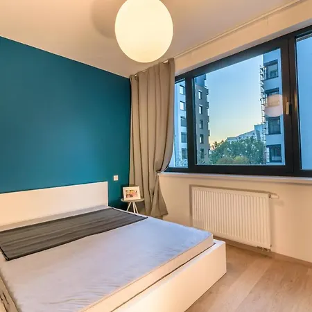 Center, River Front, Private Parking Included *