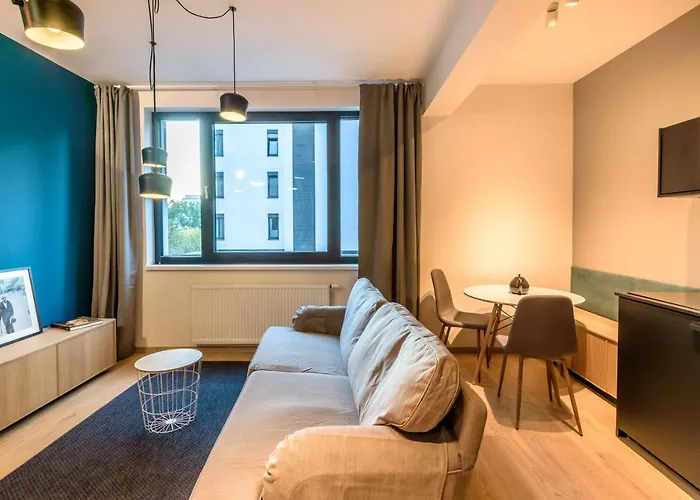 Apartmán Center, River Front, Private Parking Included *